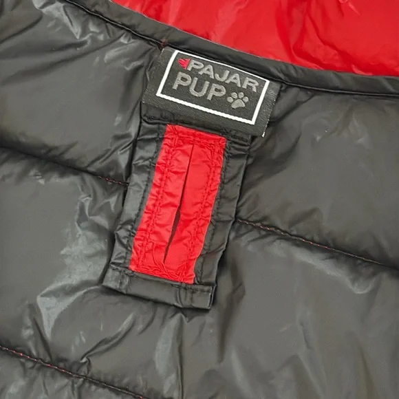 New w/out tag Pajar puffer 4 legged dog jacket.  Adjustable waist. Velcro. - Picture 14 of 16